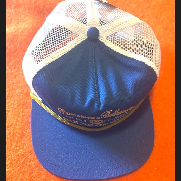 Vans white, blue and yellow unisex Sixty Sixers trucker cap hat NWT - Picture 3 of 7